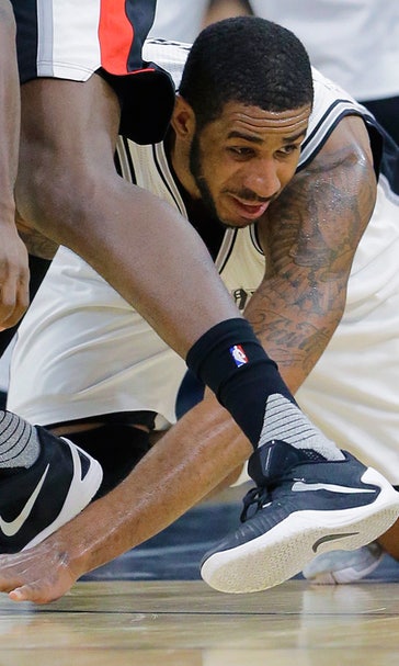 Ginobili turns back clock, teams with Leonard to lift Spurs